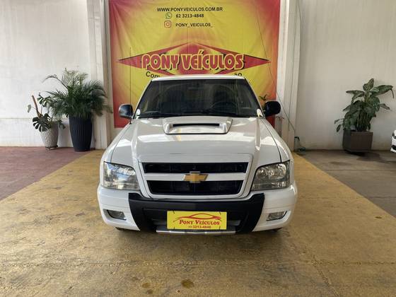 CHEVROLET S10 2.4 MPFI ADVANTAGE 4X2 CS 8V FLEX 2P MANUAL CHEVROLET S10 2.4 MPFI ADVANTAGE 4X2 CS 8V FLEX 2P MANUAL